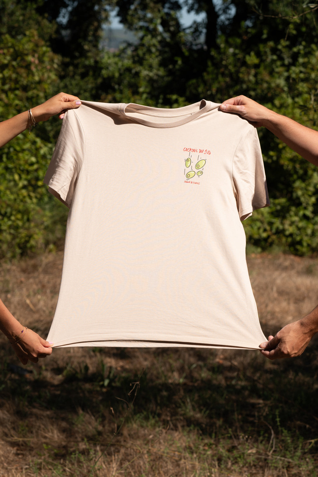 Tshirt Lin cocktail du Sud par Amor et Cigale, logo sur le coeur et coupe unisexe