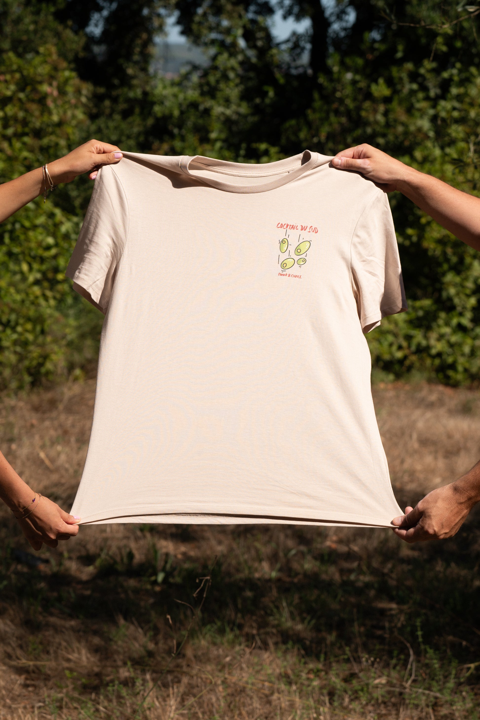 Tshirt Lin cocktail du Sud par Amor et Cigale, logo sur le coeur et coupe unisexe